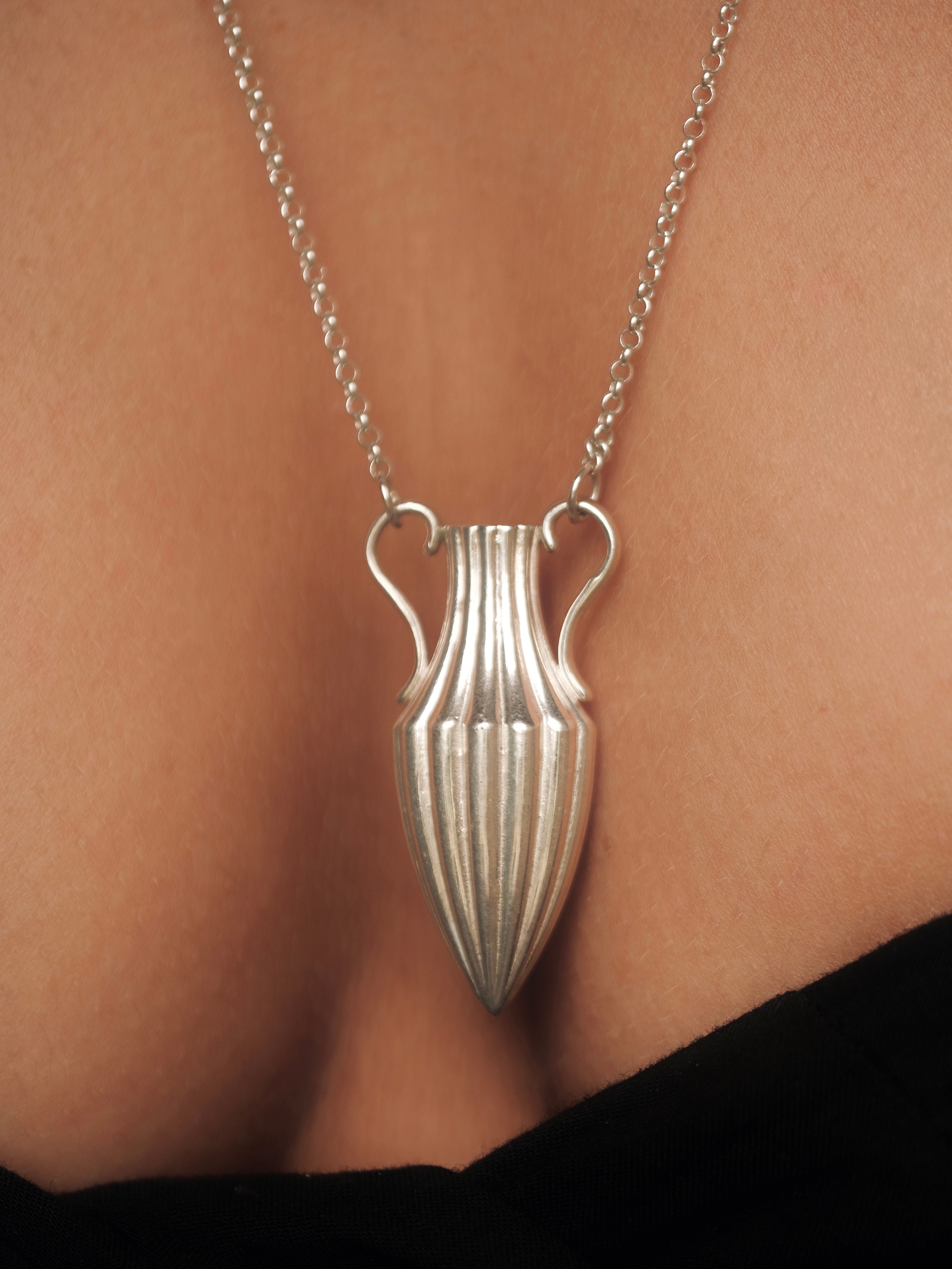 AUGUSTA Necklace