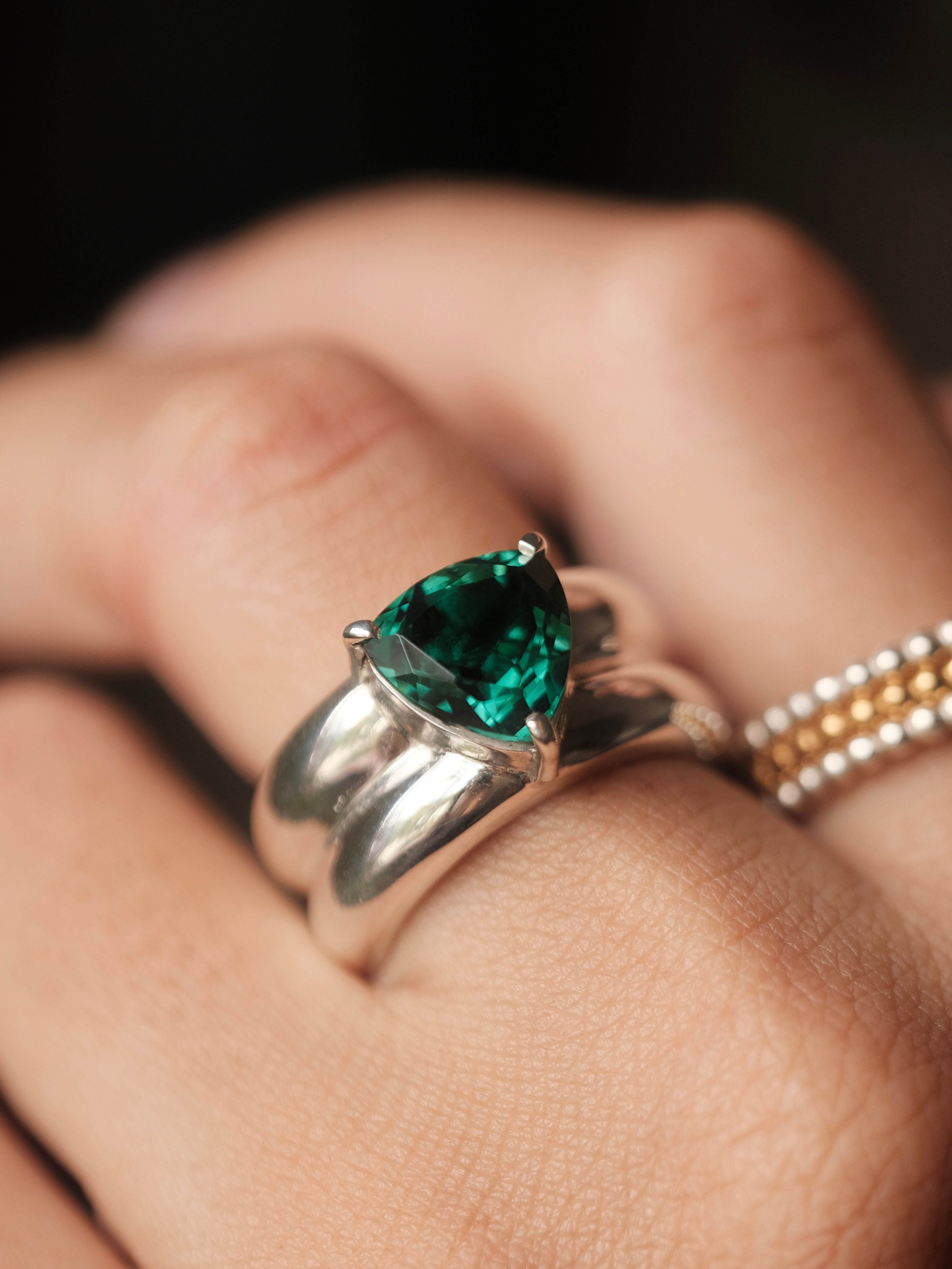 CASSIA Trillion Green Quartz Silver Ring