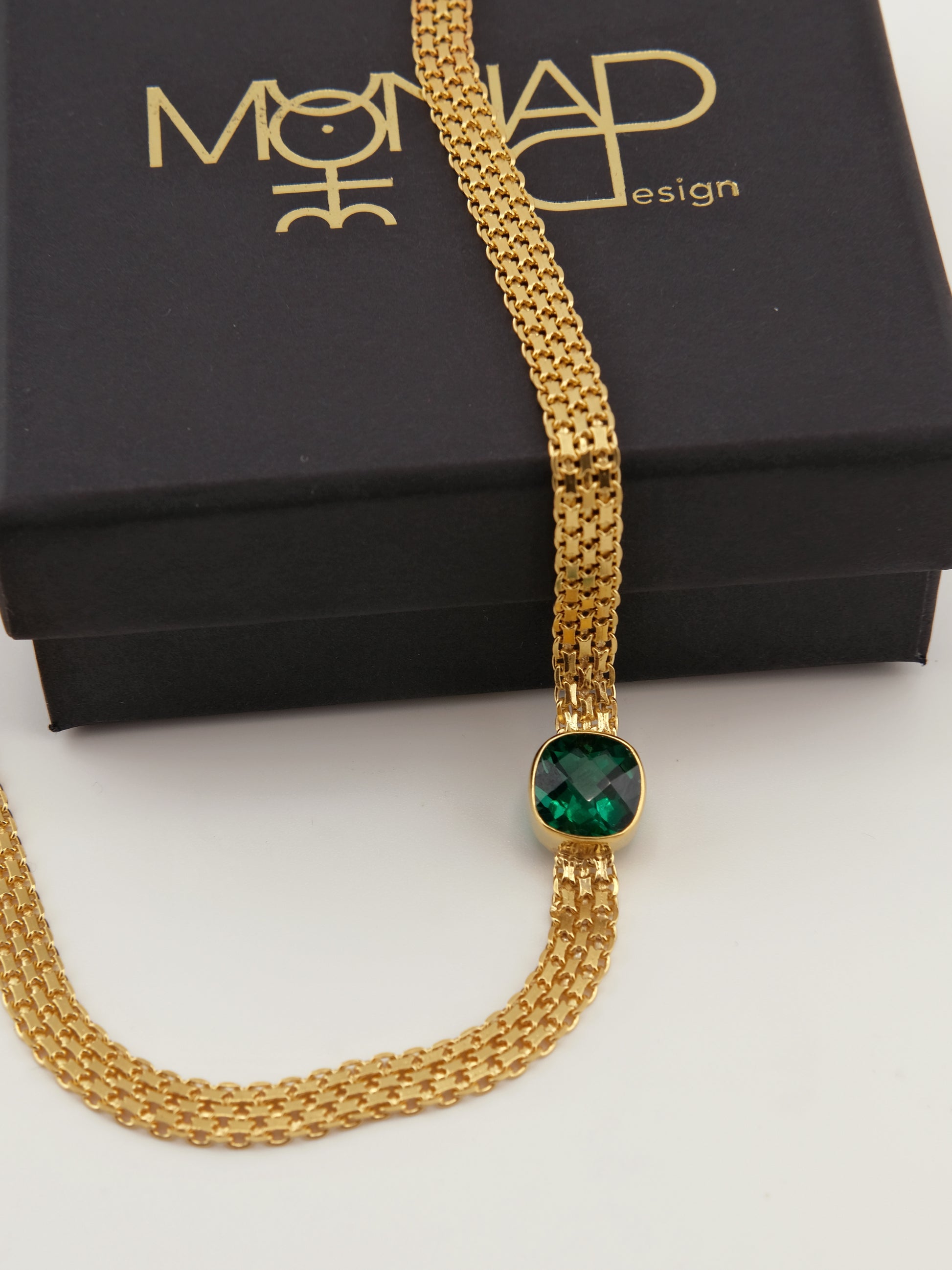 GWEN Green Gold Necklace